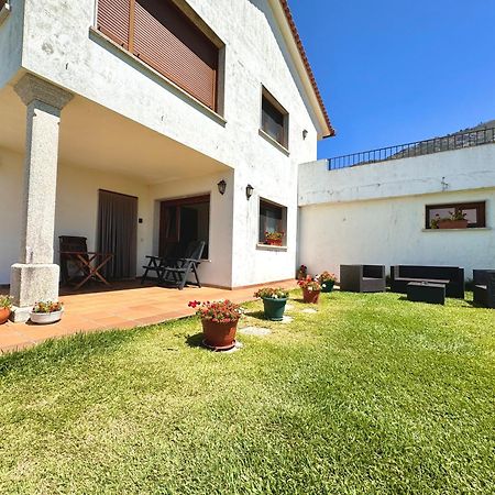 Rooms Peregrinos B Casa Alicia Rosal Εξωτερικό φωτογραφία