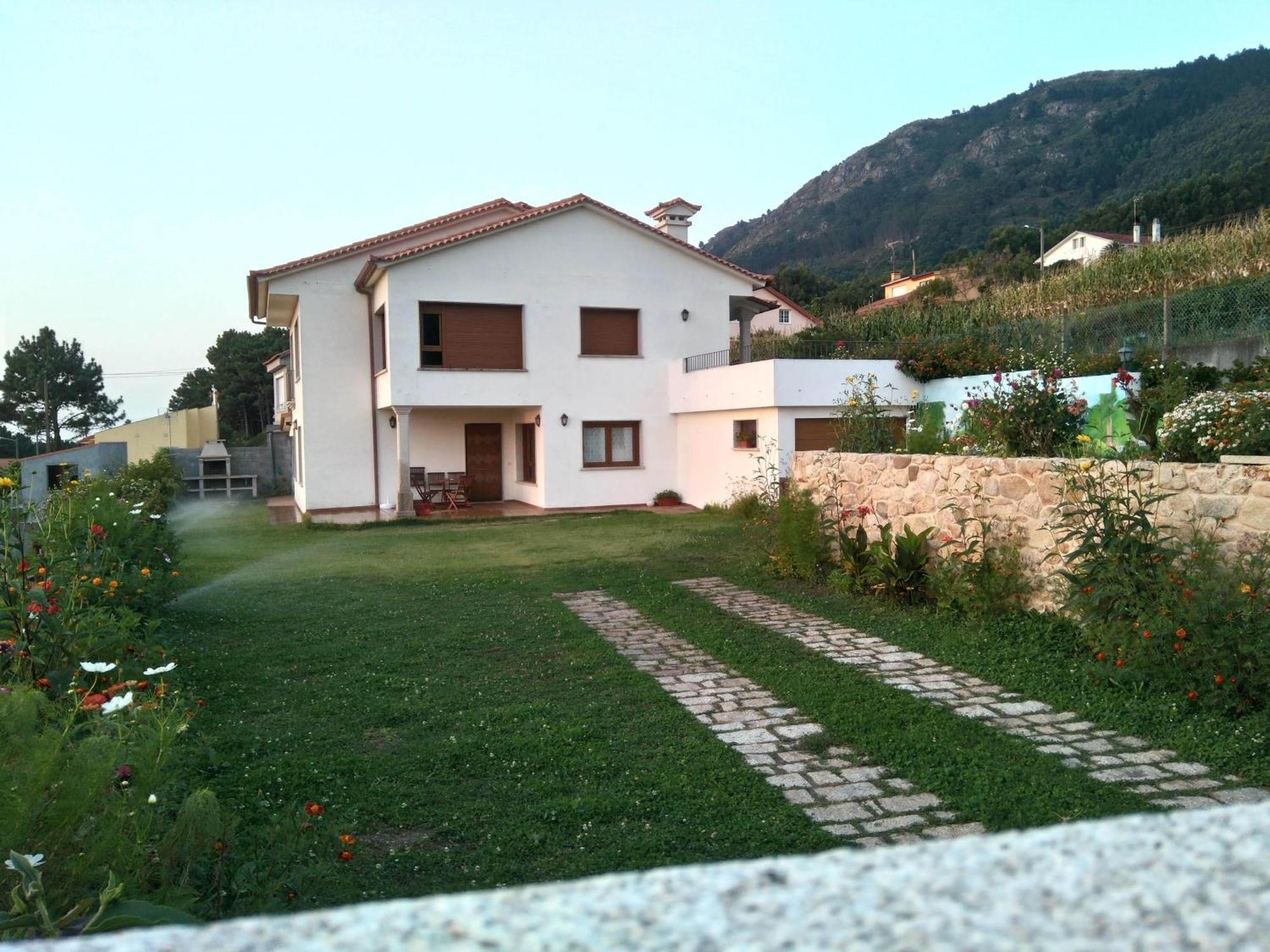 Rooms Peregrinos B Casa Alicia Rosal Εξωτερικό φωτογραφία