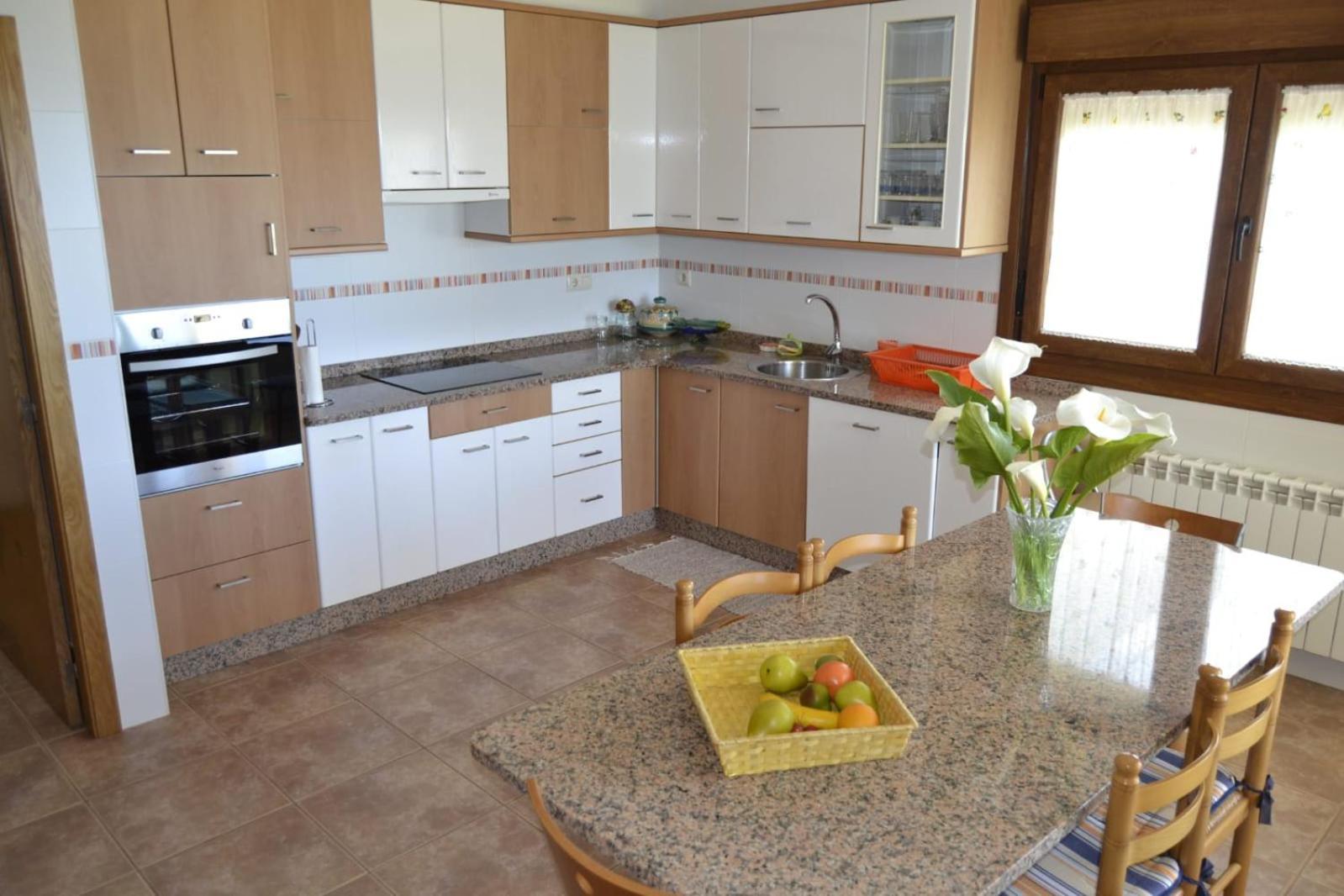Rooms Peregrinos B Casa Alicia Rosal Εξωτερικό φωτογραφία