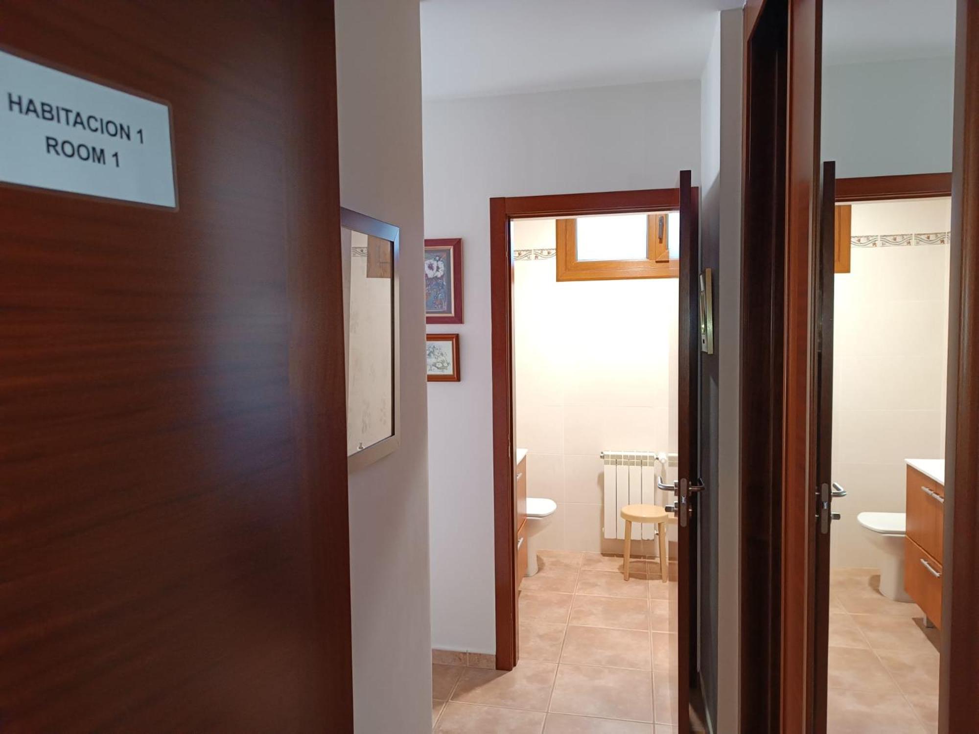Rooms Peregrinos B Casa Alicia Rosal Εξωτερικό φωτογραφία
