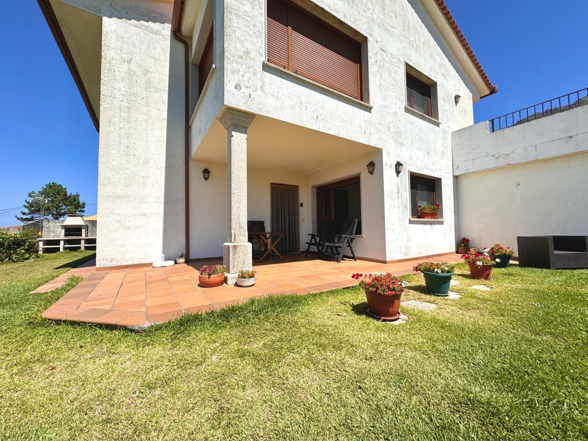 Rooms Peregrinos B Casa Alicia Rosal Εξωτερικό φωτογραφία
