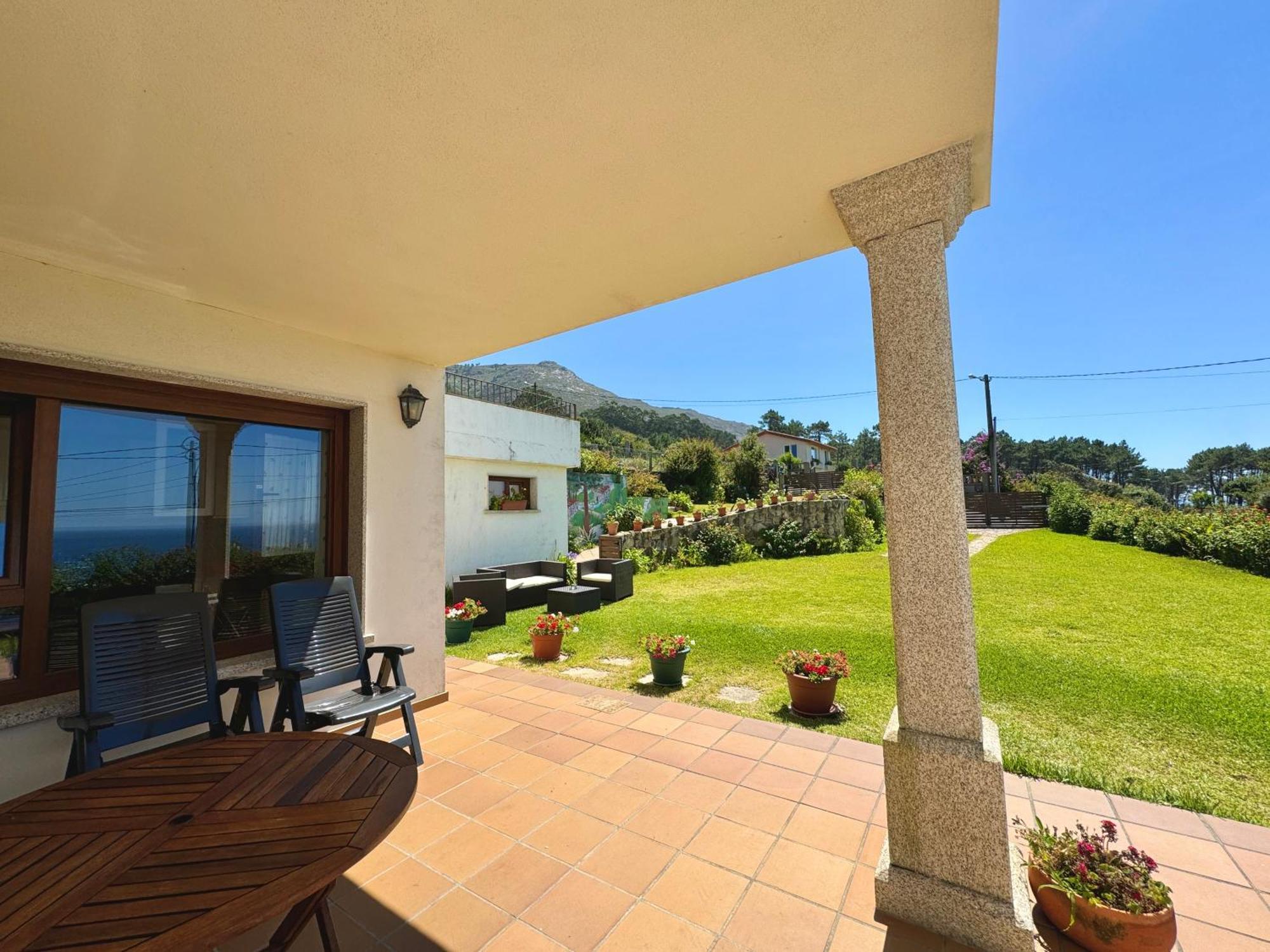 Rooms Peregrinos B Casa Alicia Rosal Εξωτερικό φωτογραφία
