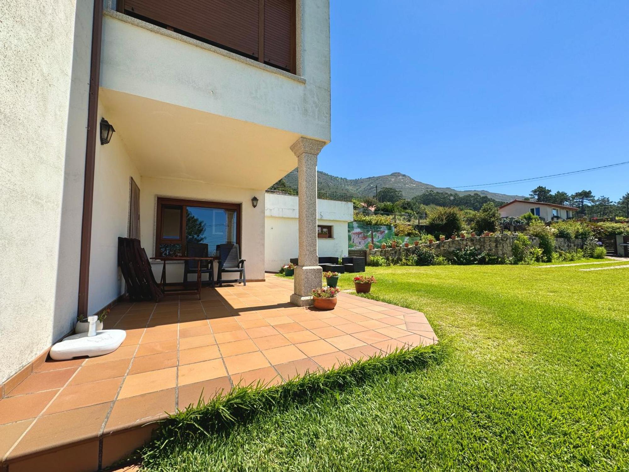 Rooms Peregrinos B Casa Alicia Rosal Εξωτερικό φωτογραφία
