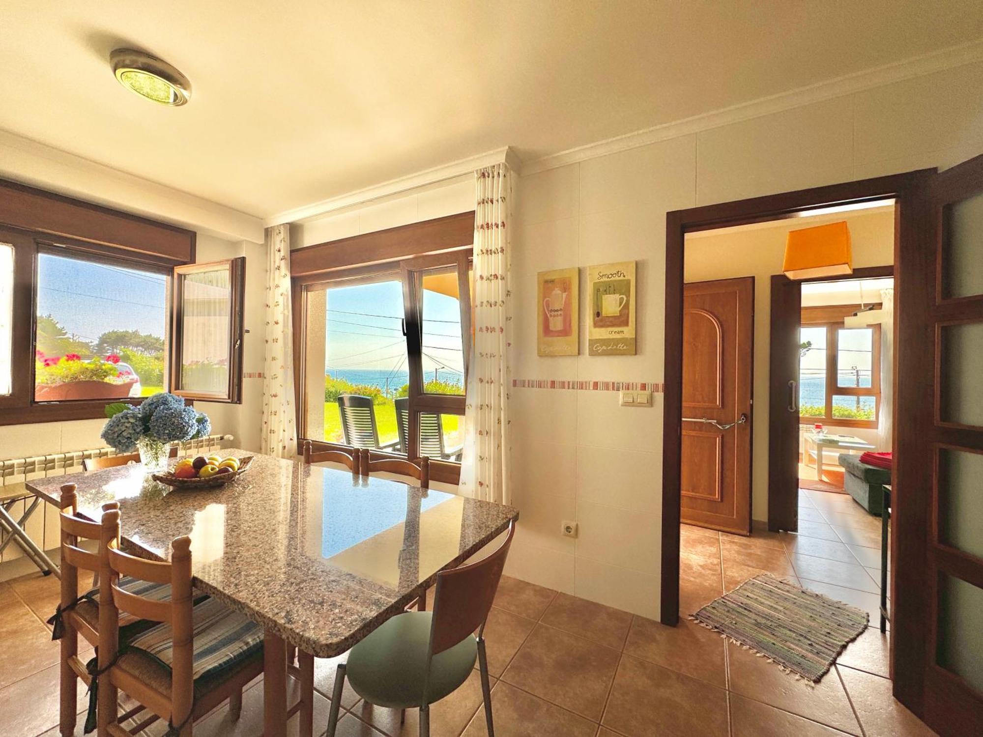 Rooms Peregrinos B Casa Alicia Rosal Εξωτερικό φωτογραφία